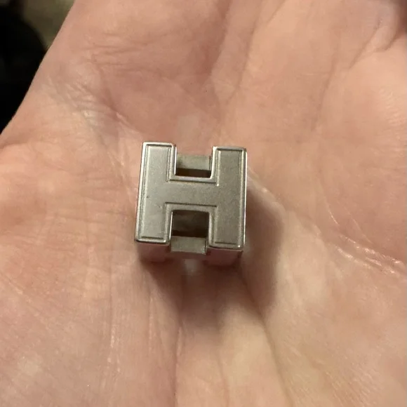 Hermès AUTHENTIC H Cube Cage d’H d’Ash Silver Bubblegum Pink Block Pendant - Picture 6 of 16